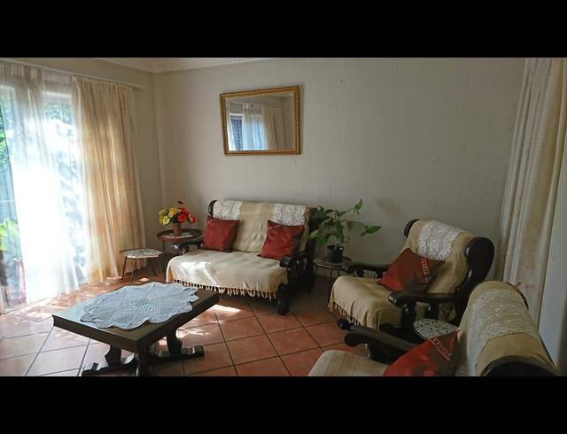 4 BEDROOM HOUSE SOLD IN FLORAUNA